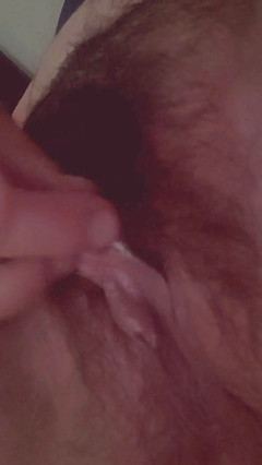 Jax Me Off: Ftm se šťavnatou kundičkou masturbuje