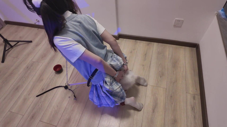 Aisan girl bondage: Hs021 - azjatycka dziewczyna w szkolnym mundurze została zdyscyplinowana