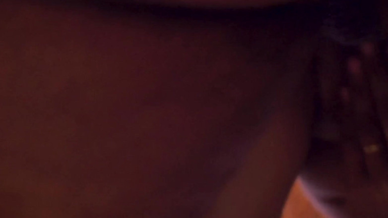 Indian porno creator: Hintli üçlü porno kocası ve arkadaş karısı birlikte