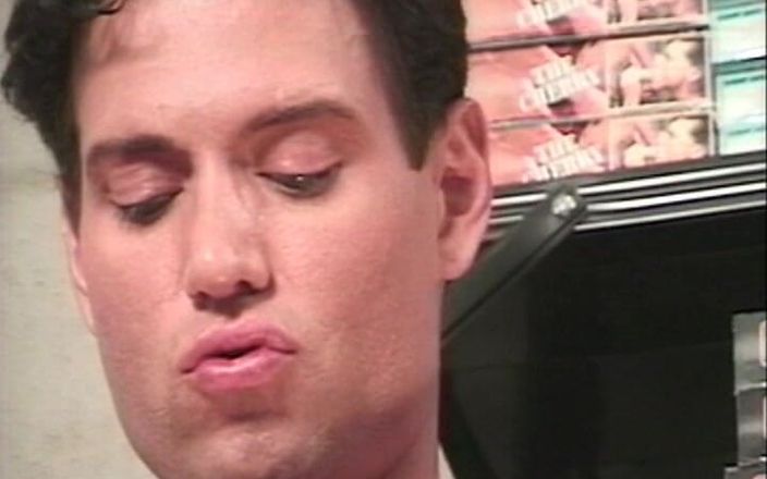Gay 90's Vintage Porn: Zmysłowi mężczyźni w ruchu # 7