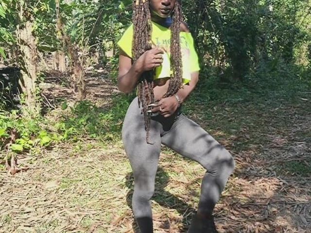 Sexy Outdoor Ebony (Raeven Sky)