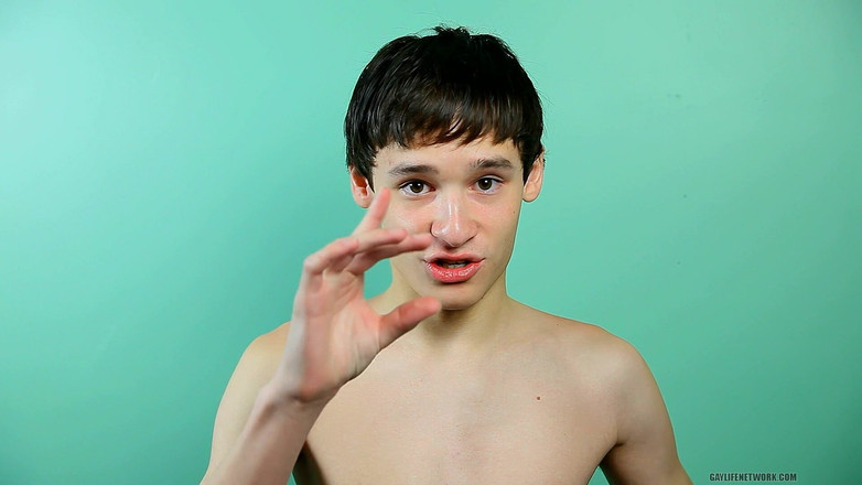 Beddable Boys: Drăguța twink Damien Telrue oferă un interviu