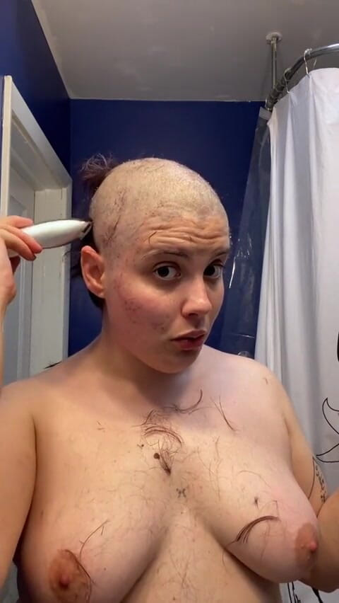 Adama Daat: Hairless whore: going completely bald and browless with a fetish...