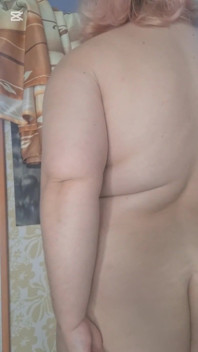 Matură sexy amatoare își arată găurile