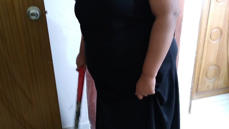 Aria Mia: Niqab hookup - gorąca arabska bbw pokojówka nastolatka jebana przez szefa,...