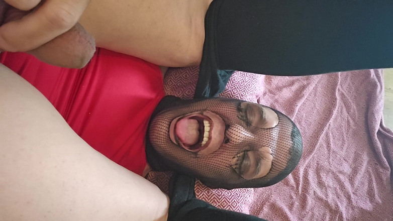 Bound_Sissy: Сисси писает и шевелит лицом