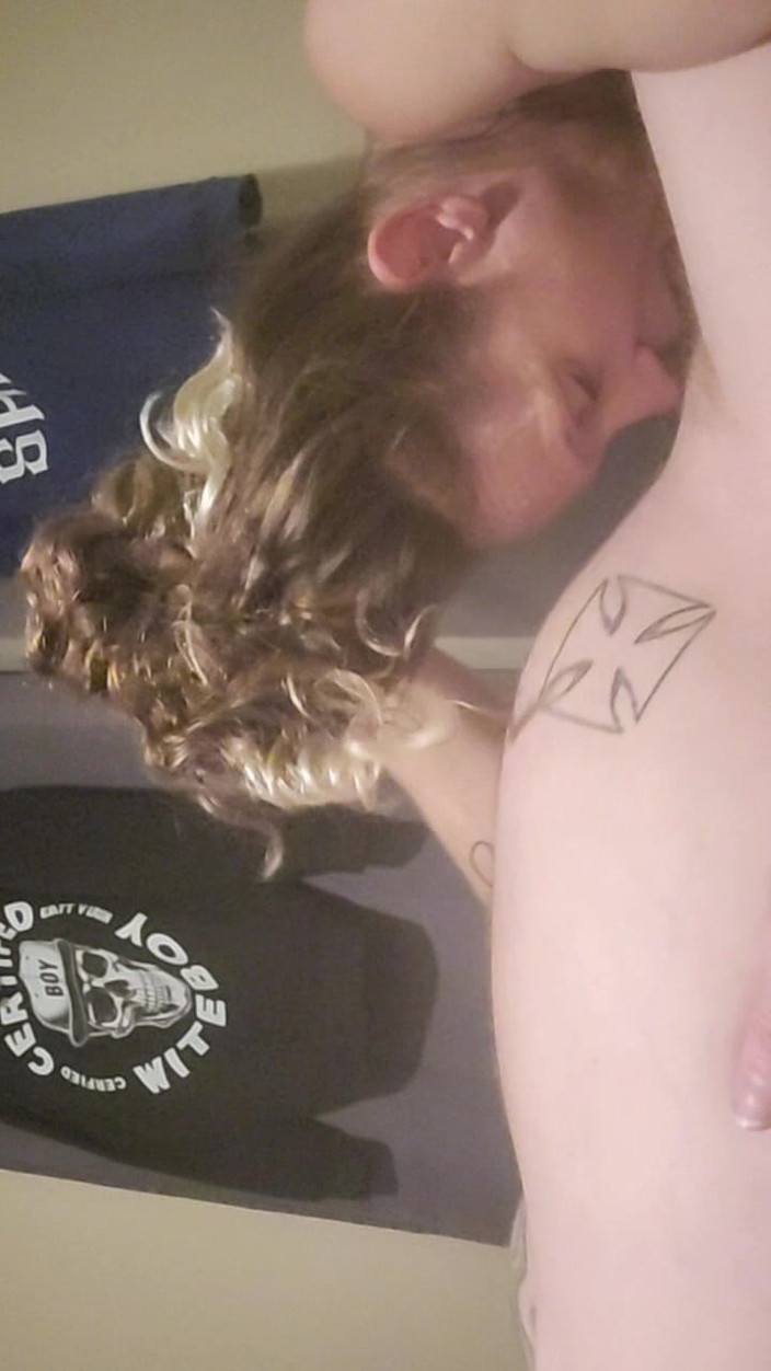 My throat demon: Ela faz disso um bom