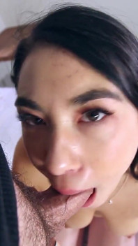 Leche en esta boca coreana