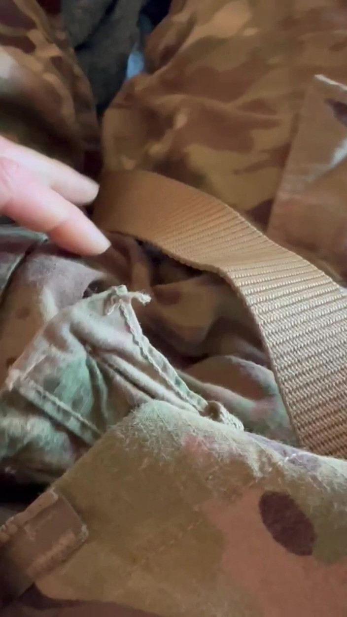 Gay Soldier Stuff: Soldat wichst mit den blauen boxershorts seiner Sarge