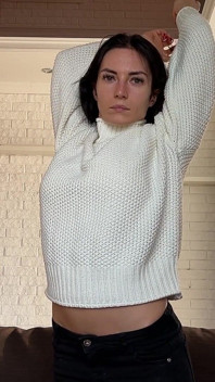 Ujian regangan mencuba sweaters