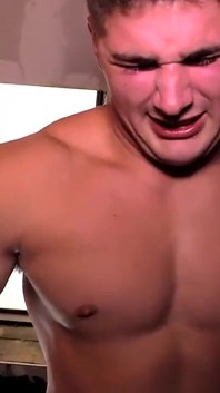 Zach Douglas Bottoms zum ersten Mal mit Max Summerfield