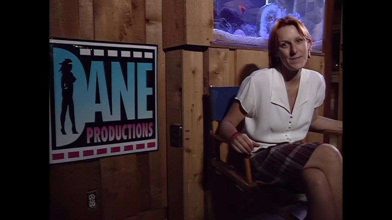 Bewitched!: Noční koupel pro dvě roztleskávačky toužící lízat kundičku