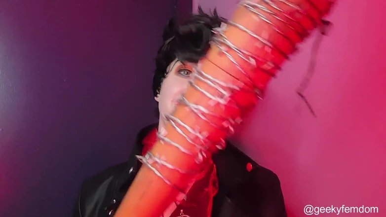 Geeky Femdom: Lady Neagan Nabízí ochranu za cenu