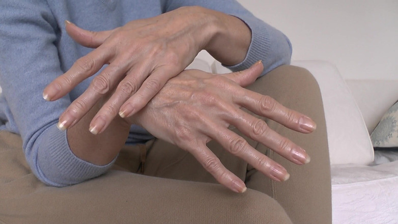 Lady Victoria Valente: Krásné, elegantní ruce a nehty darované Lady Victorií Valente