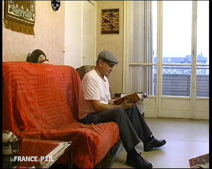 Rue Chaude: Papi's Calling for Backup to Smash His Home Help.