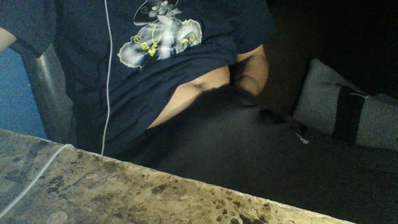 AlexAlejandro13: Saya memanaskan awak kaya