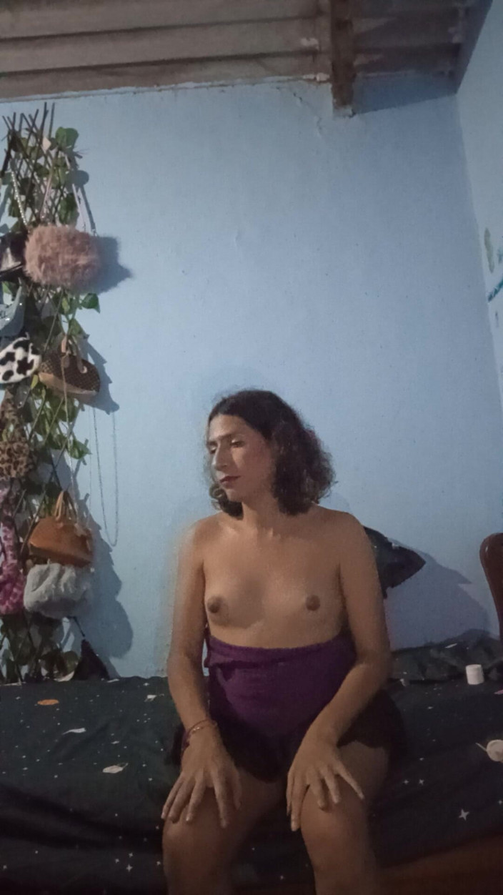 Femboy from Colombia: 그 의붓아들과의 풍성한 만남