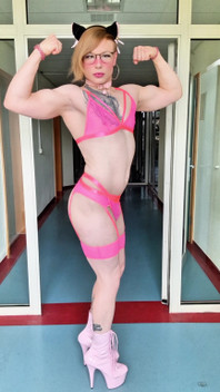 Muscle Kitty