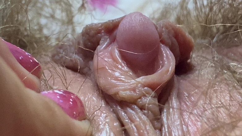 Cuteblonde666: Primo piano di un grande clitoride 4K