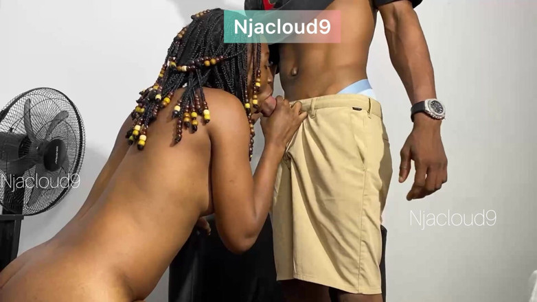 Nja cloud: Iubită amatoare este futută de tatăl vitreg cu o pulă...