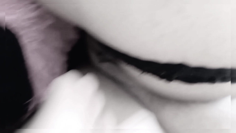 Mili069: Je suis arrivé et mon meilleur ami me baise en...