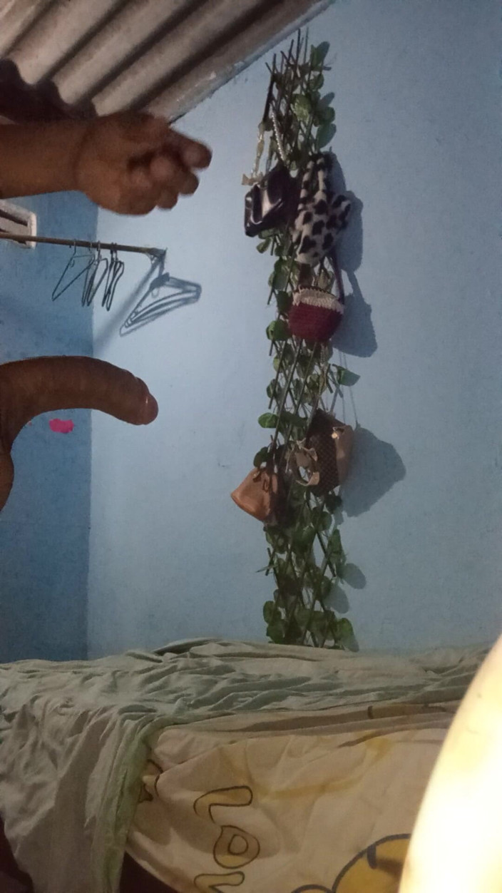 Femboy from Colombia: C’est une fellation succulente