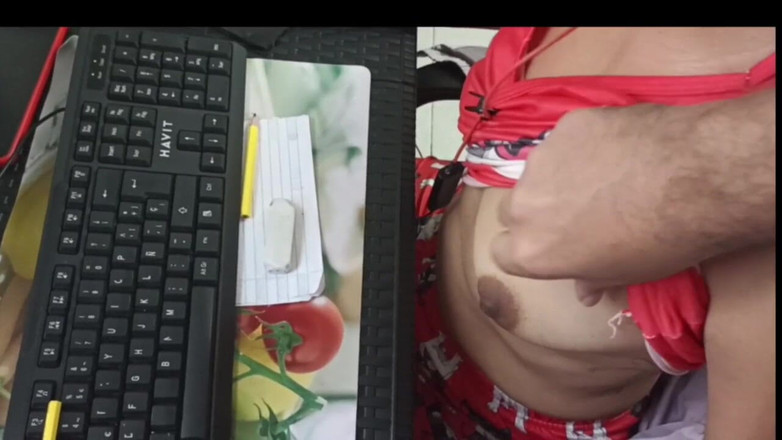 Swingersamateur40: Magst Du Es, Wenn Ich Dir Beim Arbeiten Einen Blase?