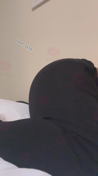 Anye Meshell: Humping on a Video Call