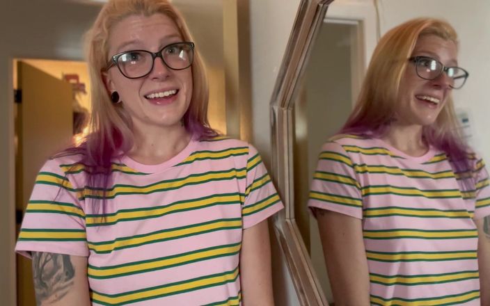 Miss Ellie Roleplay: La fille d’à côté