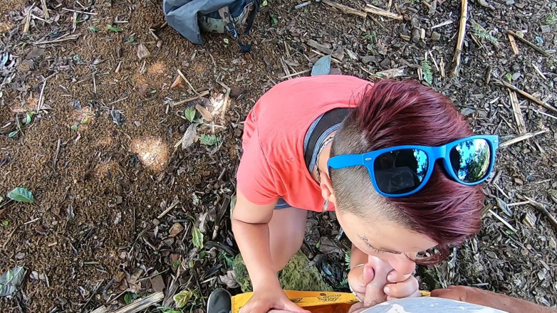 bekycarril: Boquete rápido ao ar livre em uma casa abandonado