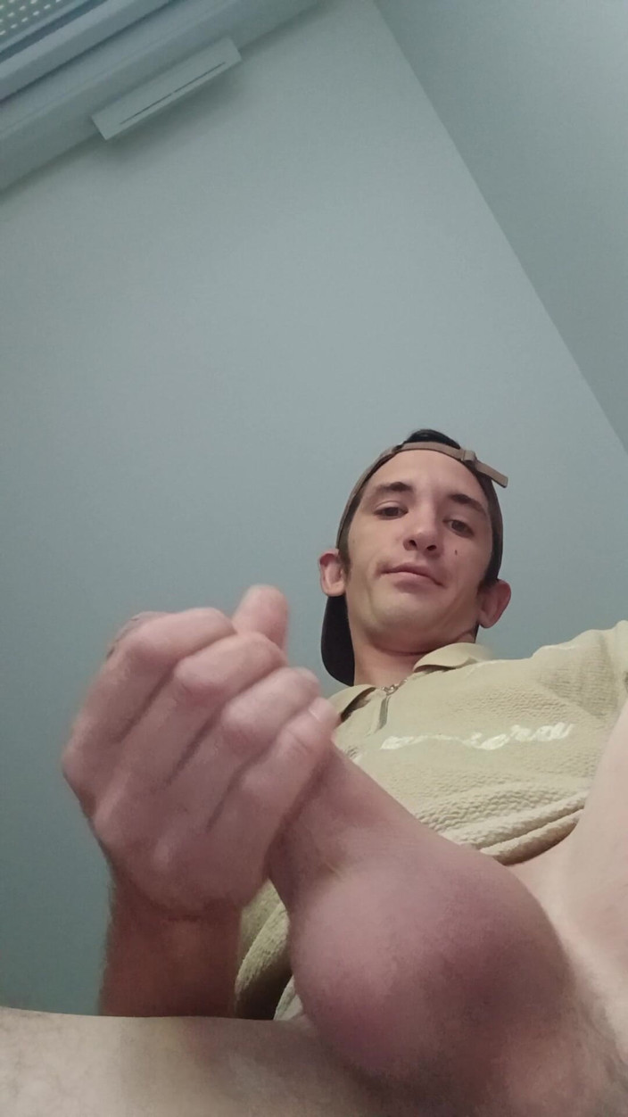Alexis bondoux: Young Guy Jerks off His Big Cock and Cums