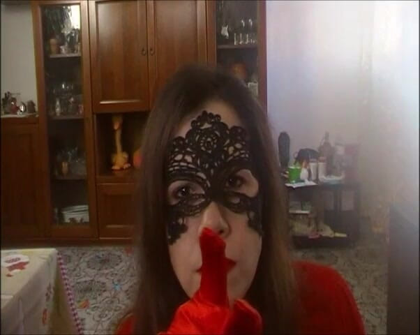 Bergami Melissa: Ti Schiaccio и Coglioni Inutile Schiavo - видео от первого лица - Итальянский язык - mp4 версия