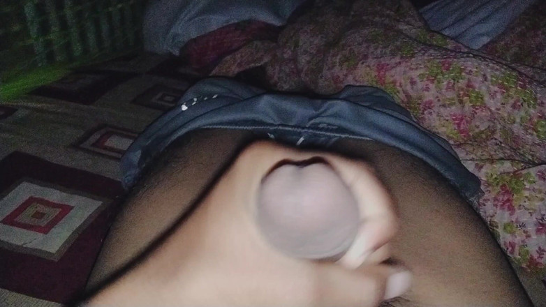 saad: Późna Noc Masturbacja Przeze Mnie.