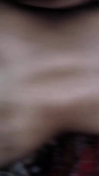 如果有这么性感的女友，也干她。操了她的女朋友，并把它传播开来。孟加拉 X 视频