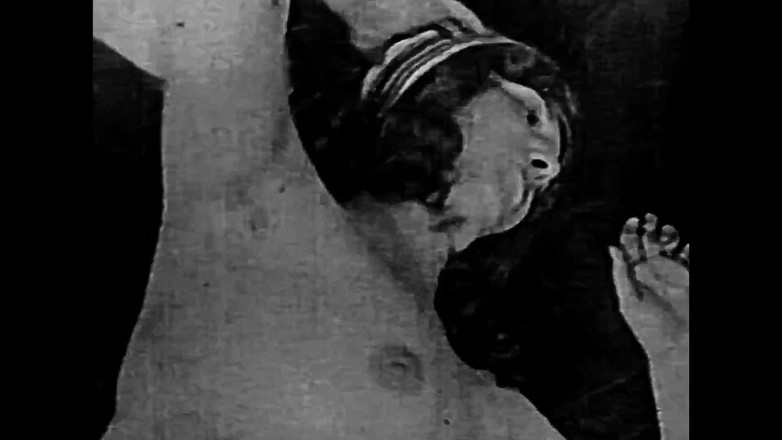Vintage Erotic Archive: Christine的历险记