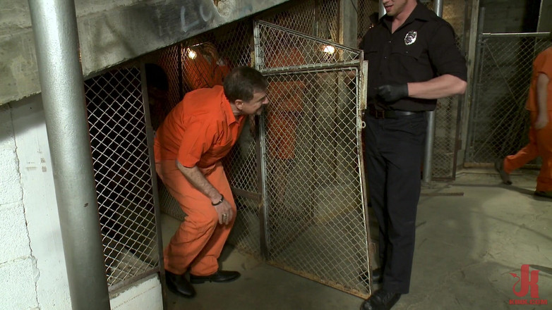 Kink Men Classics: ジェレミー・スティーブンス:拘置所、独房の脱出、そして刑務所ギャングの関係