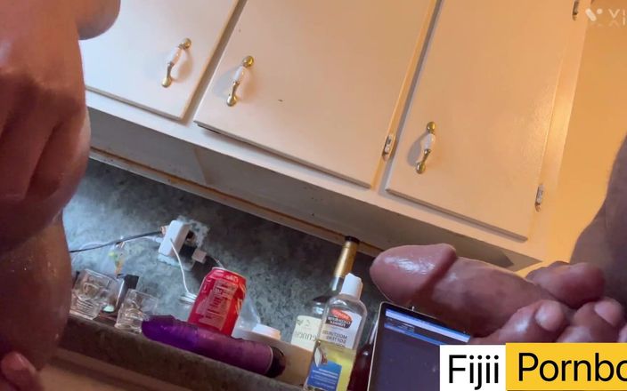 Fijii pornbox: Str8rich bbc - lubang pantat istri dientot habis-habisan saat makan malam...