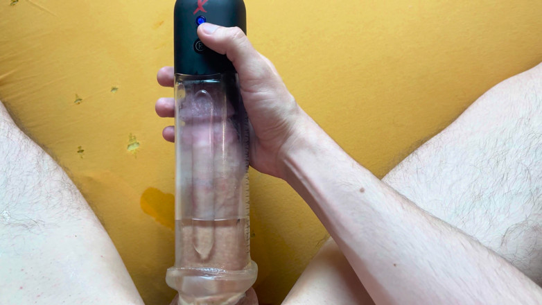 Friend4Fuck Gay+: Я хотел попробовать электрический хвостовой насос, но, к сожалению, он не вписывается в