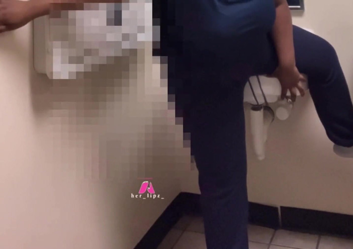 Anye Meshell: Ahhh... Привид біля дверей!