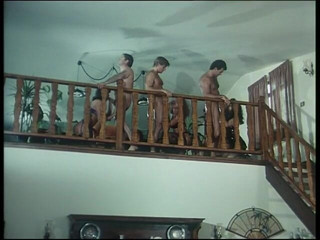 Rocco Siffredi and Friends: Vintage fuck with extreme cumshot on a pretty face