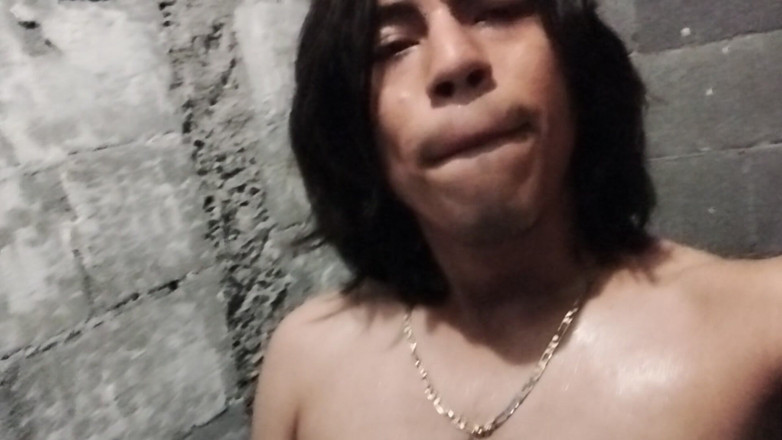 AlexAlejandro13: Všimli jste si, jak jsem nahá v koupelně
