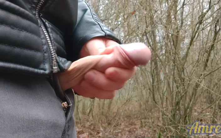 Amreis: Need a Place to Cum! Part 1