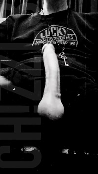 B &w jeu de bite avec éjaculation