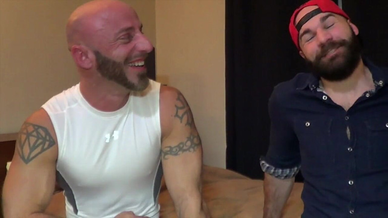 Gaybareback: Max Duro używany przez Aymeric Deville