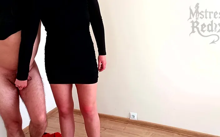 Mistress Redix: Mučení koulí v poutech