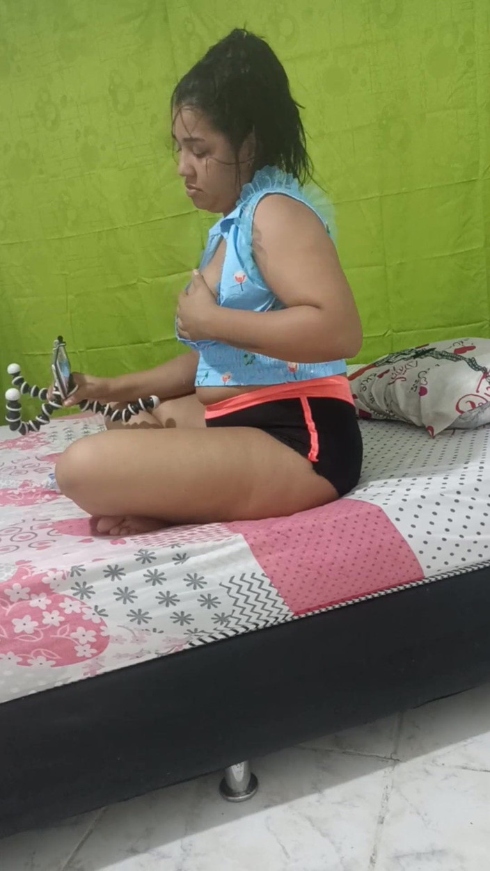 Pikaa6: Toket kendor besar brunette usia 18 tahun dari New York Amerika...