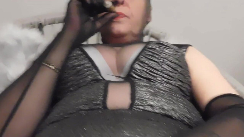 Nylon Ann: Handjob nilon