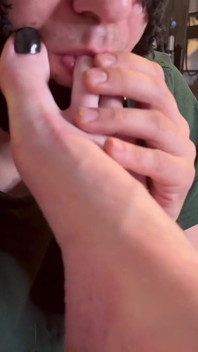 Foot Worship From Giantess POV Tops of Size 16 Feet