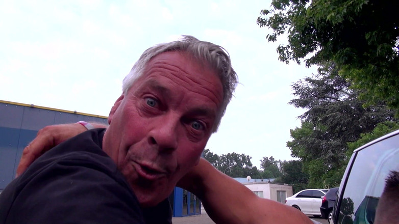 Deutschland Porno X: Lovci v domácnosti - nadržené německé ženy v domácnosti jsou doma vystopované...