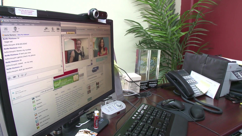 Get Your Fix: Webcam girl came over for the real thing